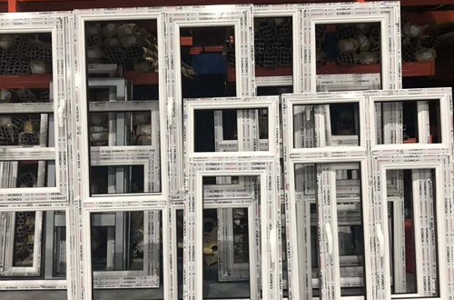 断桥铝窗户